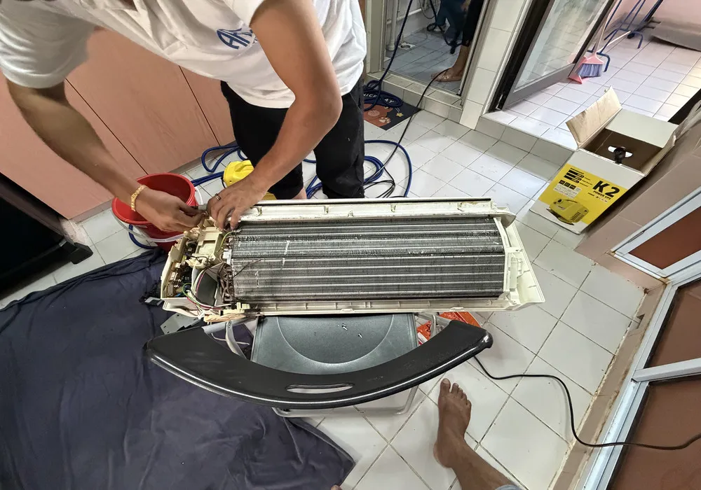 About AR Contractor: Excellence in Painting & Aircon Solutions