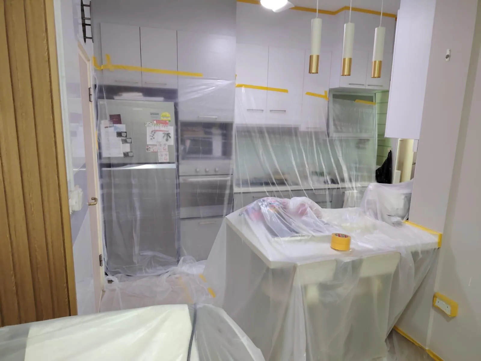 Waterproofing and crack-bridging systems