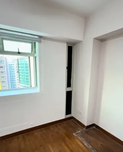 Why Do Older Singapore Properties Loose Value Faster?